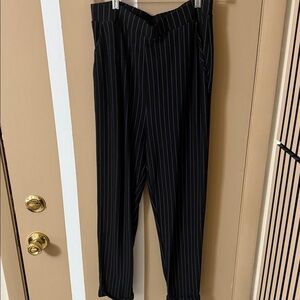 Black Pinstripe women Pants-Forever 21